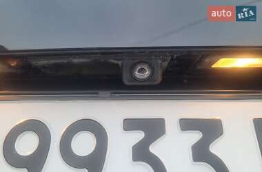Внедорожник / Кроссовер Volkswagen Touareg 2012 в 