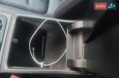 Внедорожник / Кроссовер Volkswagen Touareg 2012 в 