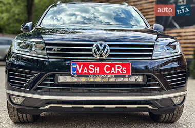 Внедорожник / Кроссовер Volkswagen Touareg 2016 в 