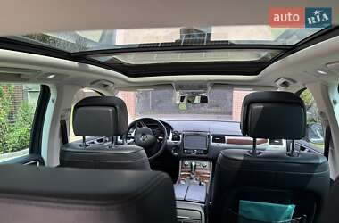 Внедорожник / Кроссовер Volkswagen Touareg 2016 в 