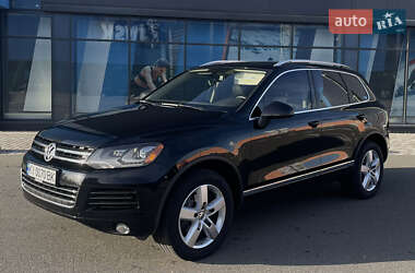 Внедорожник / Кроссовер Volkswagen Touareg 2013 в Киеве
