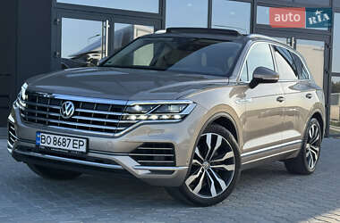 Внедорожник / Кроссовер Volkswagen Touareg 2019 в Тернополе