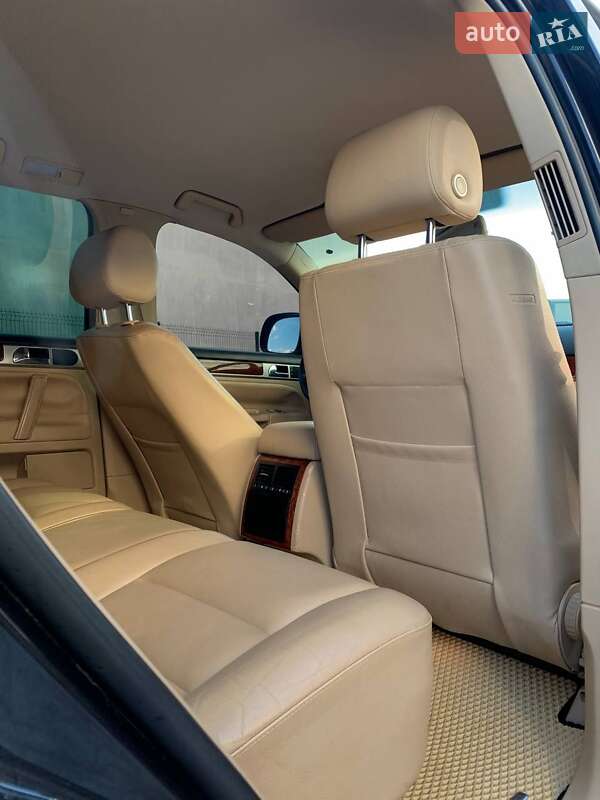 Внедорожник / Кроссовер Volkswagen Touareg 2007 в Ивано-Франковске