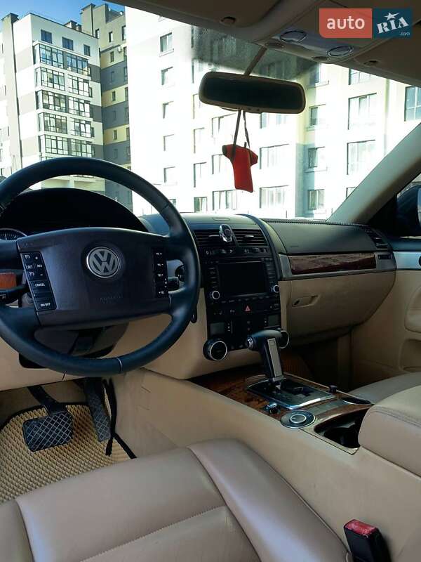 Внедорожник / Кроссовер Volkswagen Touareg 2007 в Ивано-Франковске