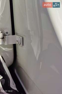 Внедорожник / Кроссовер Volkswagen Touareg 2011 в 