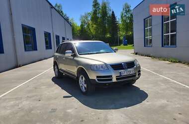 Внедорожник / Кроссовер Volkswagen Touareg 2004 в Косове