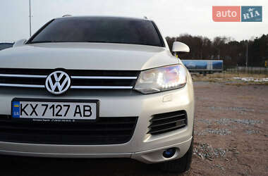 Внедорожник / Кроссовер Volkswagen Touareg 2010 в 