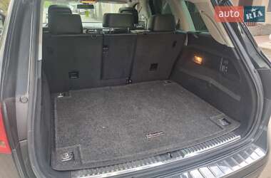 Внедорожник / Кроссовер Volkswagen Touareg 2012 в 