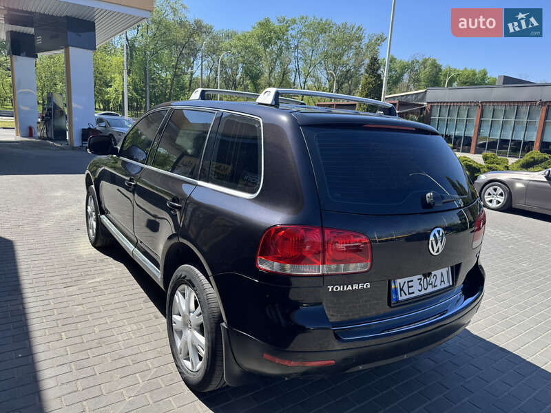 Позашляховик / Кросовер Volkswagen Touareg 2004 в Дніпрі