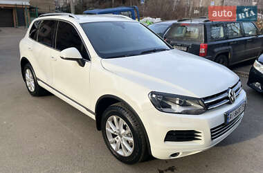 Позашляховик / Кросовер Volkswagen Touareg 2013 в Києві