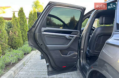 Позашляховик / Кросовер Volkswagen Touareg 2020 в 