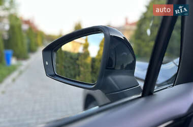 Позашляховик / Кросовер Volkswagen Touareg 2020 в 