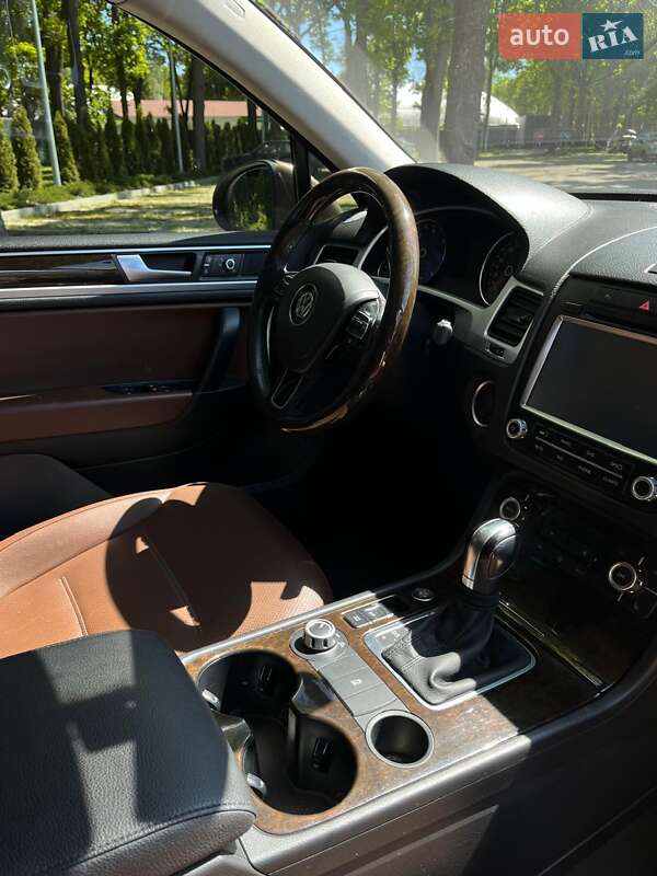 Внедорожник / Кроссовер Volkswagen Touareg 2013 в Харькове фото 15 Внедорожник / Кроссовер Volkswagen Touareg 2013 в Харькове