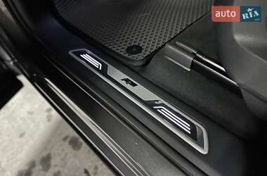 Позашляховик / Кросовер Volkswagen Touareg 2021 в 