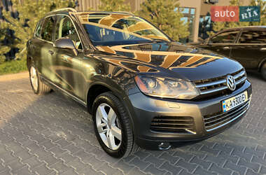 Позашляховик / Кросовер Volkswagen Touareg 2010 в 