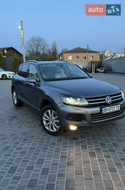 Позашляховик / Кросовер Volkswagen Touareg 2010 в Одесі