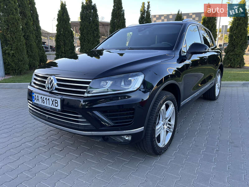 Внедорожник / Кроссовер Volkswagen Touareg 2016 в 