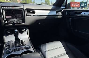 Внедорожник / Кроссовер Volkswagen Touareg 2017 в 