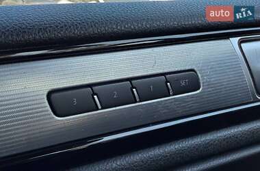 Внедорожник / Кроссовер Volkswagen Touareg 2017 в 