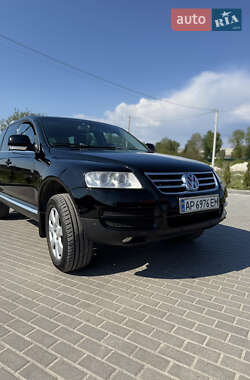 Внедорожник / Кроссовер Volkswagen Touareg 2005 в Золочеве