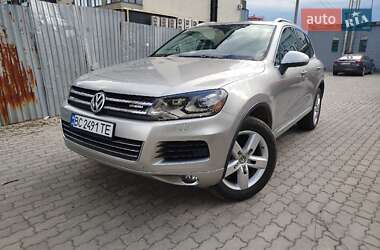 Позашляховик / Кросовер Volkswagen Touareg 2010 в Львові