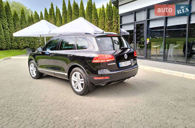 Позашляховик / Кросовер Volkswagen Touareg 2012 в Львові
