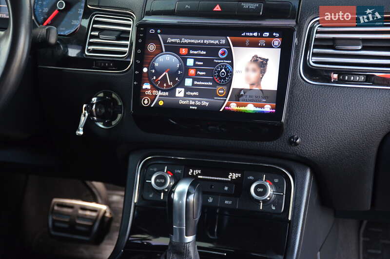 Позашляховик / Кросовер Volkswagen Touareg 2014 в Дніпрі