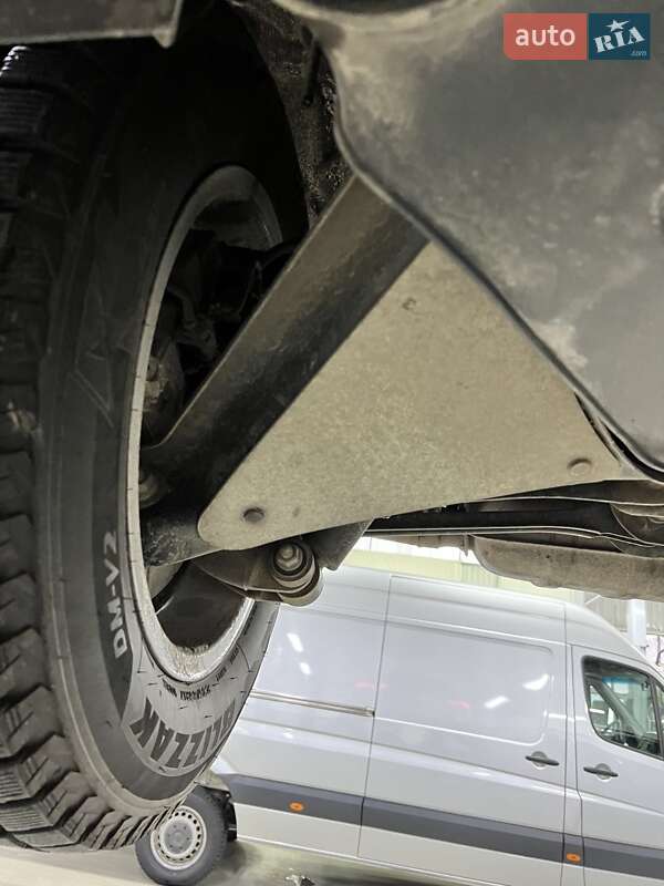 Внедорожник / Кроссовер Volkswagen Touareg 2016 в Житомире