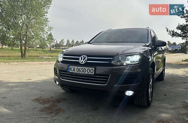 Внедорожник / Кроссовер Volkswagen Touareg 2012 в Вышгороде
