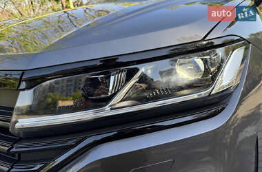 Внедорожник / Кроссовер Volkswagen Touareg 2022 в 