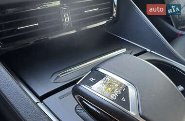 Внедорожник / Кроссовер Volkswagen Touareg 2022 в 