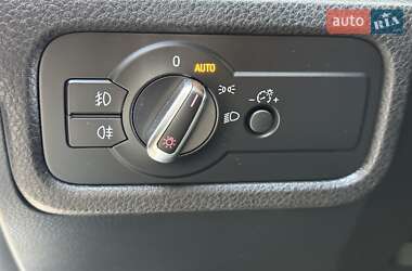 Внедорожник / Кроссовер Volkswagen Touareg 2014 в 