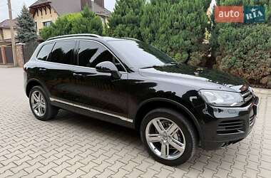 Позашляховик / Кросовер Volkswagen Touareg 2010 в 