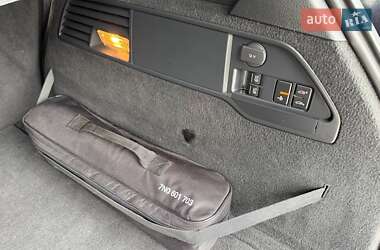 Позашляховик / Кросовер Volkswagen Touareg 2010 в 