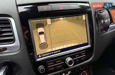 Позашляховик / Кросовер Volkswagen Touareg 2010 в 