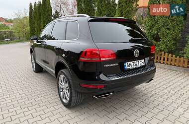 Позашляховик / Кросовер Volkswagen Touareg 2010 в 