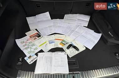 Позашляховик / Кросовер Volkswagen Touareg 2010 в 