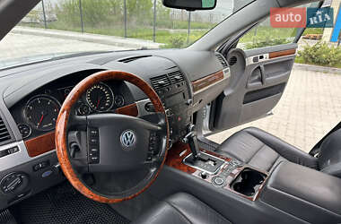 Позашляховик / Кросовер Volkswagen Touareg 2005 в 