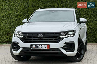 Позашляховик / Кросовер Volkswagen Touareg 2022 в 