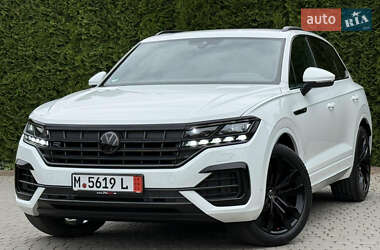 Позашляховик / Кросовер Volkswagen Touareg 2022 в 
