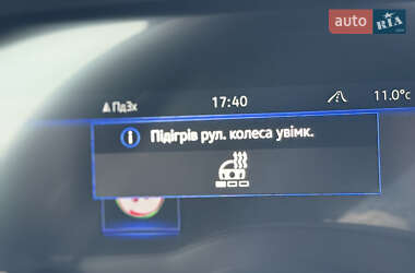 Позашляховик / Кросовер Volkswagen Touareg 2022 в 