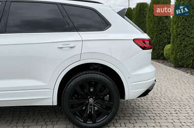 Позашляховик / Кросовер Volkswagen Touareg 2022 в 