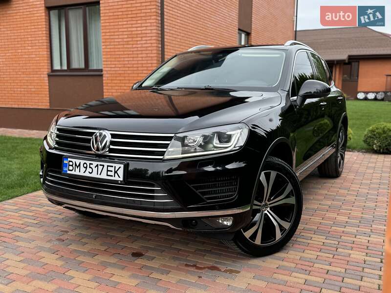 Позашляховик / Кросовер Volkswagen Touareg 2017 в 
