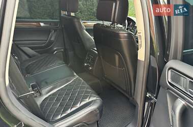 Позашляховик / Кросовер Volkswagen Touareg 2017 в 