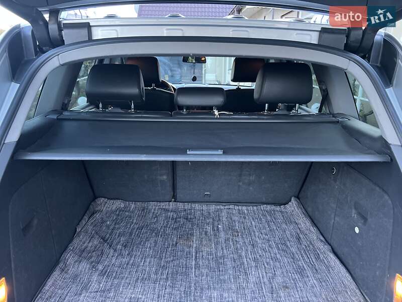 Позашляховик / Кросовер Volkswagen Touareg 2009 в Сараті
