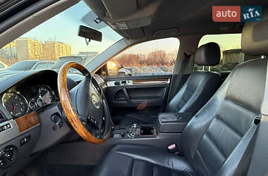 Внедорожник / Кроссовер Volkswagen Touareg 2008 в 