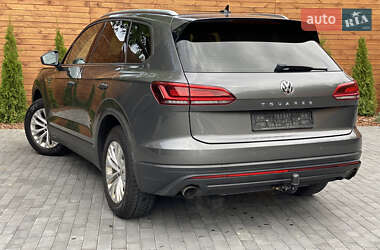 Позашляховик / Кросовер Volkswagen Touareg 2019 в 