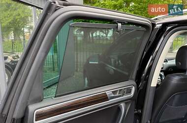 Внедорожник / Кроссовер Volkswagen Touareg 2014 в 