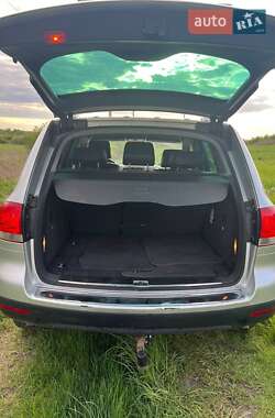 Внедорожник / Кроссовер Volkswagen Touareg 2006 в 