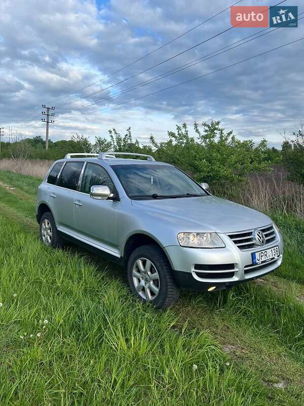 Внедорожник / Кроссовер Volkswagen Touareg 2006 в 